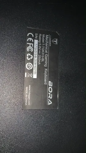 VENDE-SE TECLADO GAMER 60% MECÂNICO