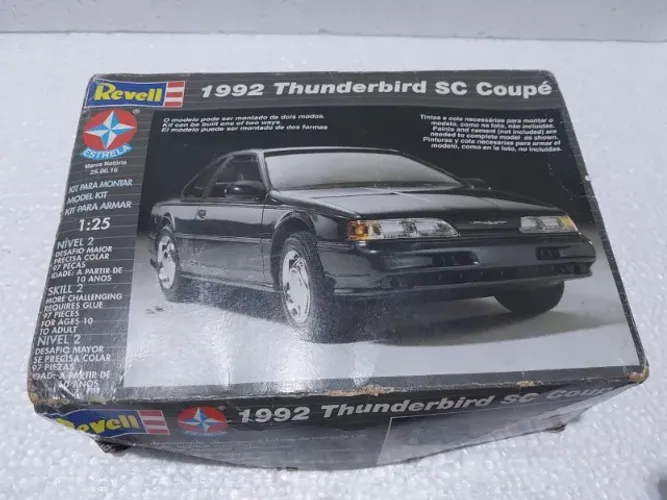 Revell 1992 Thunderbird SC Coupé - Kit de Plastimodelismo [Estrela] (Completo)