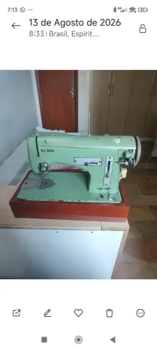 Máquina de costura Elgin 