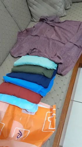 Camisetas e camisas de malha