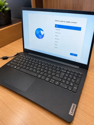 Notebook LENOVO V15 G4 IRU - Type 83GL, 15,6"
