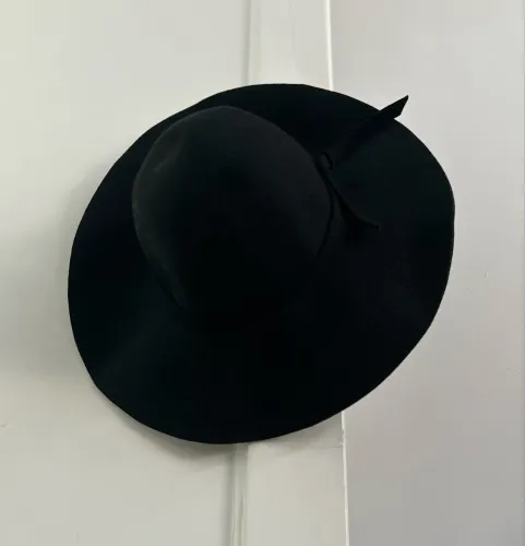 Chapéu fedora preto