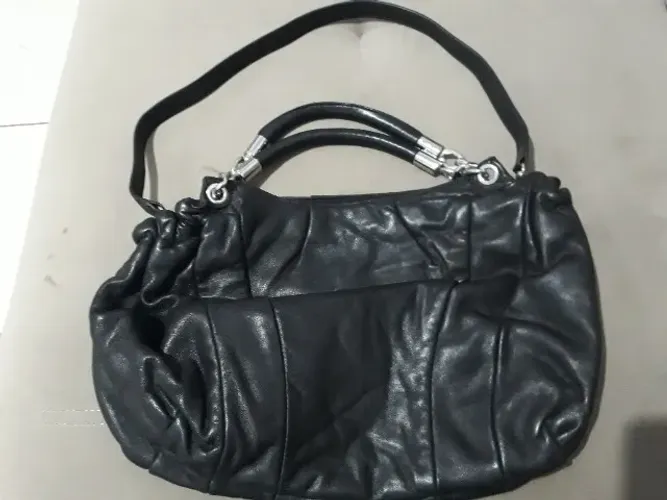Bolsa michael kors com corrente 