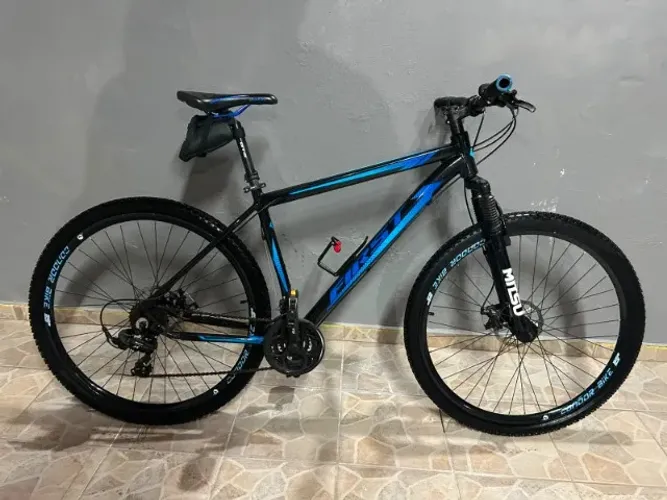 Bicicleta First Aro 29 - Com Acessórios