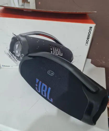 Bombox 3