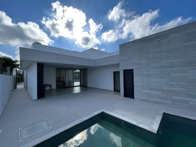 Casa Linear condomínio / R$ 1.550.000,00