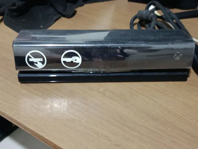 Vendo Kinect de Xbox one novinho nunca usado