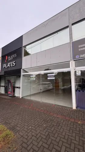 Sala comercial na Avenida Lucilio de Held, Jardim Alvorada.