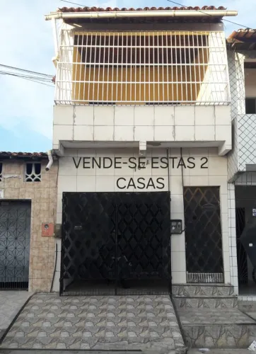 Vende-se estas 2 casas, vizinho shopping Maracanaú