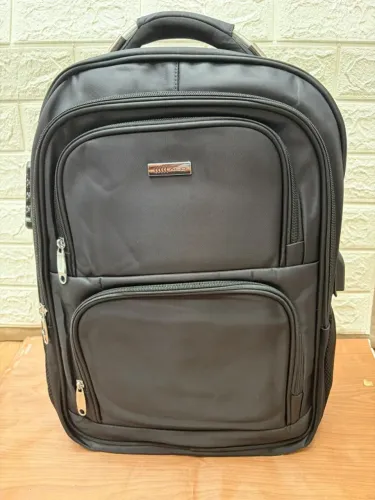 MOCHILA NOVA