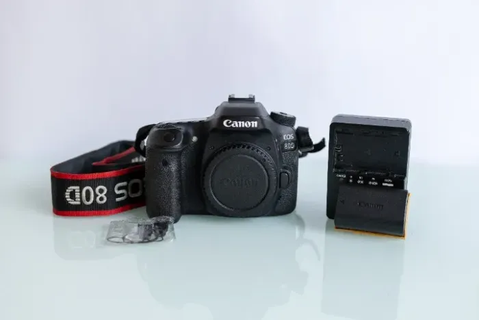 Canon Eos 80d Dslr Cor Preto (Usado)