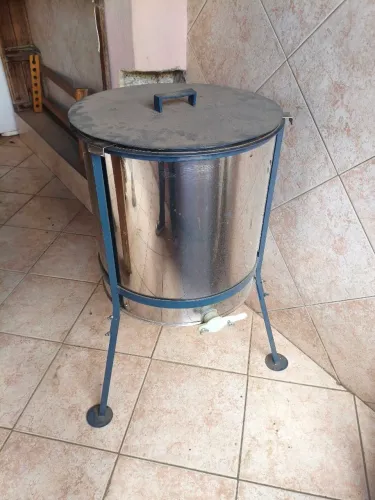 Decantador Mel Inox 80 litros Zatti com peneira