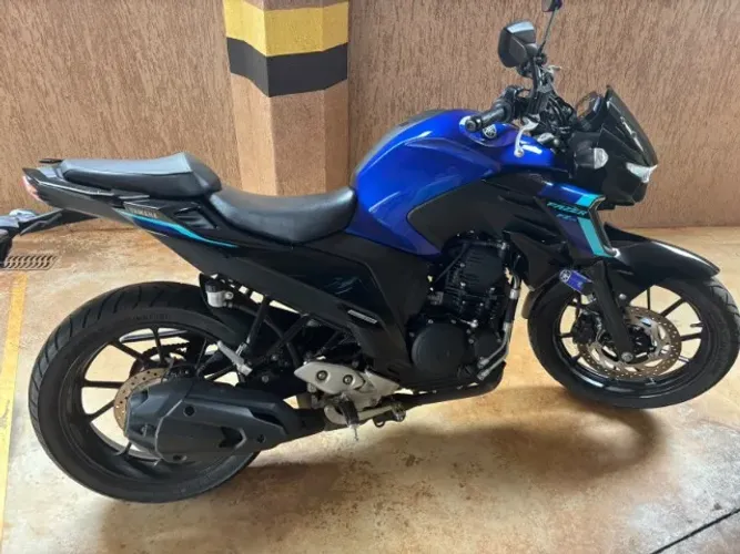 Yamaha Fazer 250 cc para pessoas exigentes