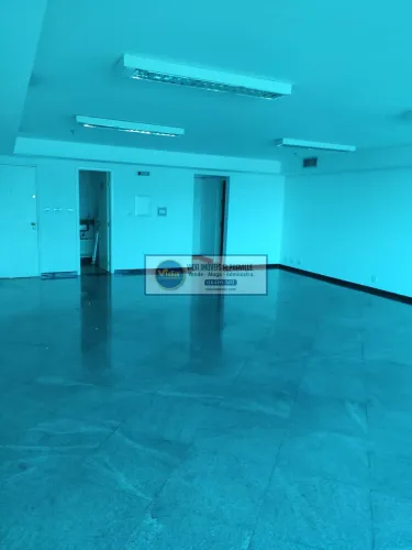 Compre sala 80m2, Centro de Alphaville, copa, 02 banheiros, 02 vagas R$ 490.000