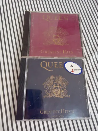 2 CDs importados Queen Greatest Hits 1 e 2