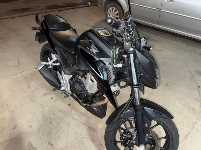 Honda Twister 300F ABS 2023 - Único Dono