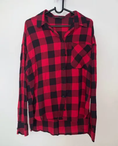 Camisa quadriculada vermelha e preta !