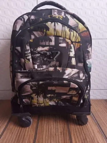 Vendo Mochila Santino Califórnia.