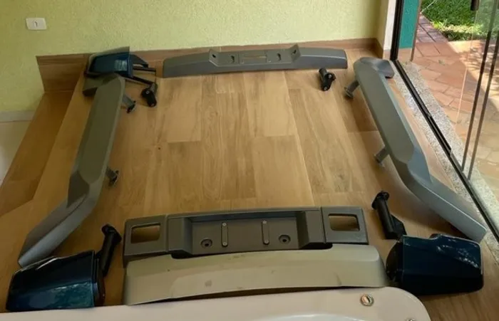 Vendo Kit de peças para Troller 2018