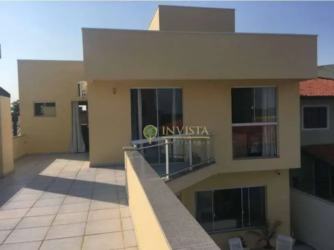 À venda | 274 m² privativos, churrasqueira, piscina e terraço 4 quartos, 4 vagas Próxima