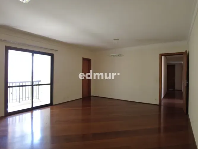 APARTAMENTO para ALUGUEL com 150m² no bairro Centro com 3 quartos e 2 vagas. Santo André, 