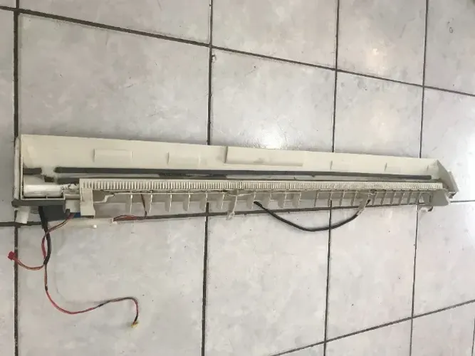 Bandeja completa de dreno Evaporadora Split Hi-Wall Elgin 30.000Btu/h mod. ev. SRFI 3000-2