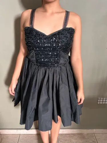 Vendo vestido curto
