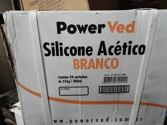 Veda Calha e silicone acético branco