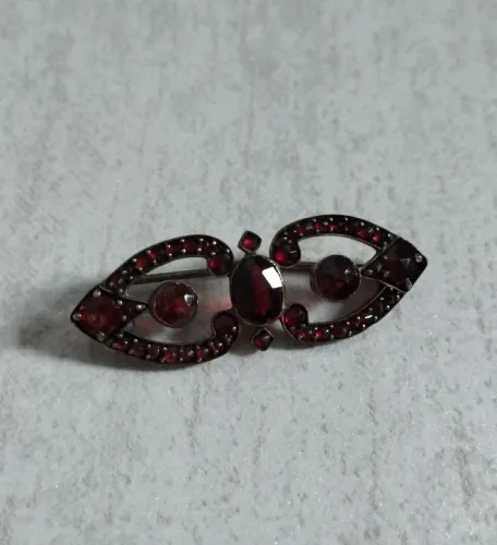 Broche Antigo Granada Vermelha Pingente Button Pin Vintage