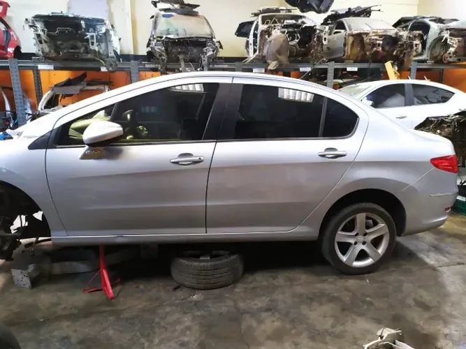 Sucata Peugeot 408 Feline 2.0 Automático 2012 Para Retirada de Peças Avulsas