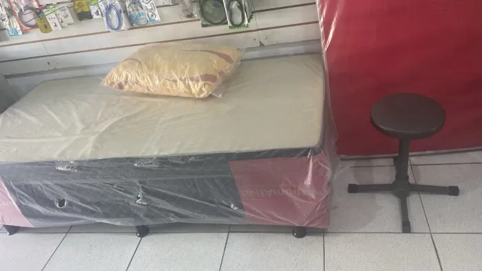Cama Solteiro Nova de Qualidade