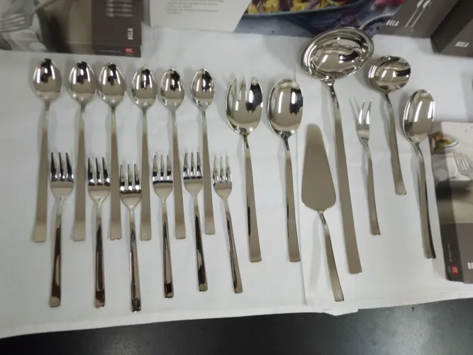 Conjunto de Talheres de Aço Inox e refratário WMF- Novo