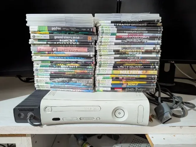 Xbox 360 fat Jasper Kronos LTU 3.0 com jogos