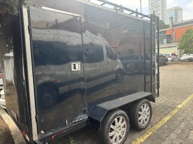 Reboque Carretinha Rodagem Dupla 2022 Fechada