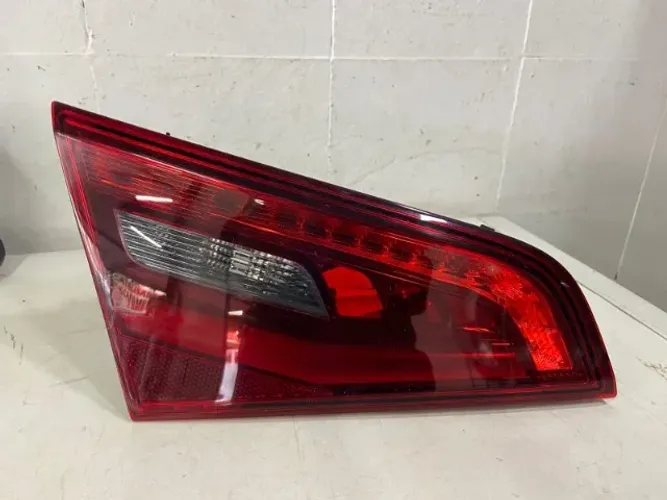Lanterna Audi A3 Tampa