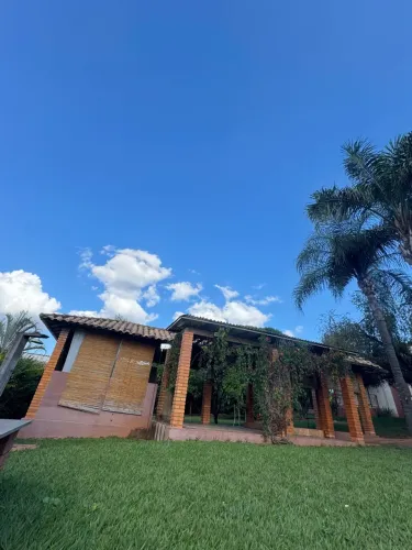 Alugo ou Vendo Seu sitio dentro da cidade em um condomínio fechado