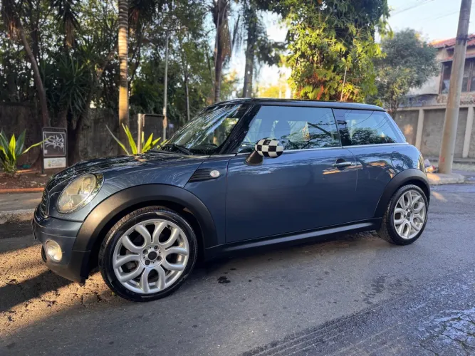 Mini 2010