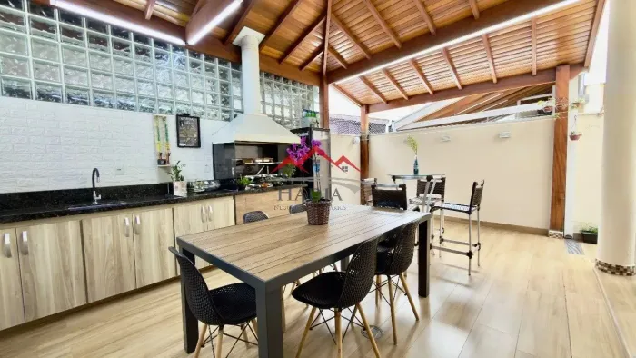 Casa a venda no condomínio Garden Resort em Jundiaí.