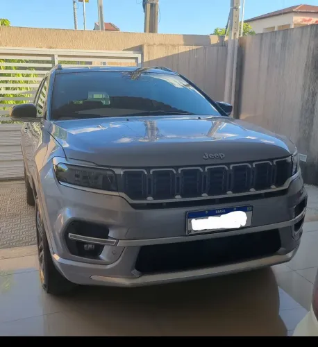 Commander Overland Hurricane 2025 