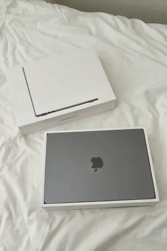 MacBook Air 2024 M3 Memória 16GB SSD 256GB 13.6" Space Gray | Novo Lacrado | Loja Física 