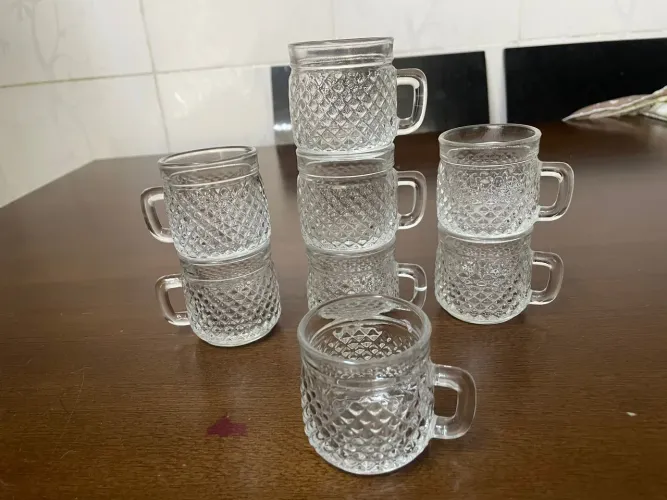 Antigo jogo de xícaras de café