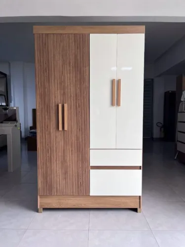 Guarda-Roupa Amadeirado