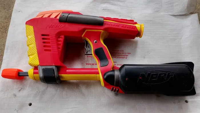 Pistola Nerf Iron man