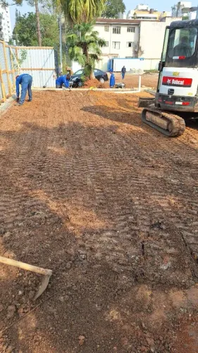 Terra para aterro cargas de até 14³