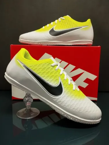 Chuteira Futsal