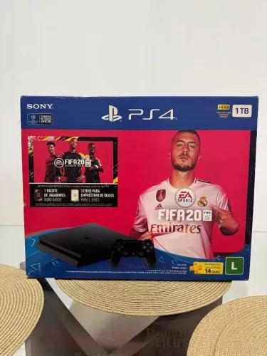 PS4 Slim 1TB na caixa estado de novo