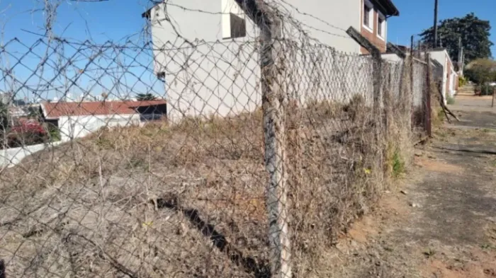 Terreno à venda em Campinas-SP, Vila Nogueira: 328m² de área!
