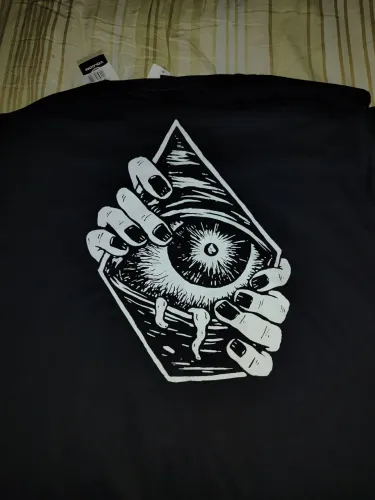 Camiseta volcom eye!! (Nova)