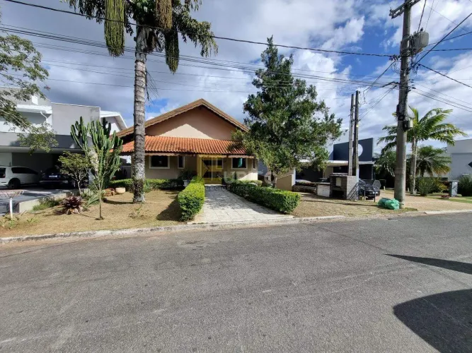 Casa Semi térrea no Condomínio Alpes de Vinhedo