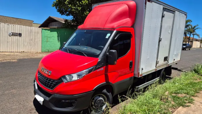 Iveco 35150 2021 baú